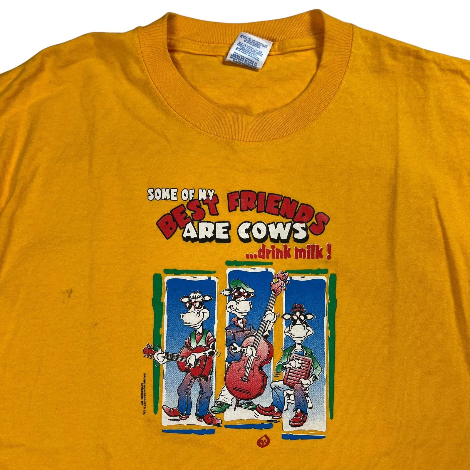 Gildan × Vintage Vintage Y2K Some of my best friends are cows…drink milk! tee Size US L / EU 52-54 / 3 - 4 Thumbnail