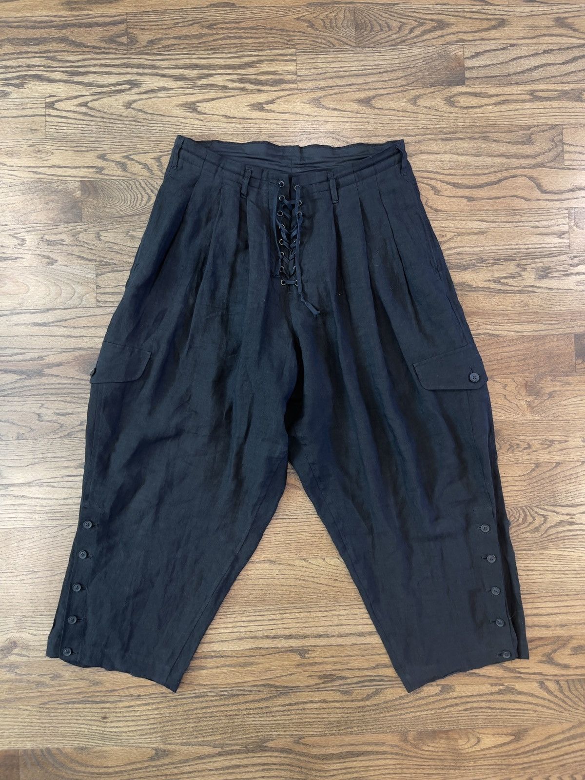 Yohji Yamamoto Yohji Yamamoto SS21 Lace-Up Cropped Trousers HD-P47-303 Size US 36 / EU 52 - 2 Thumbnail