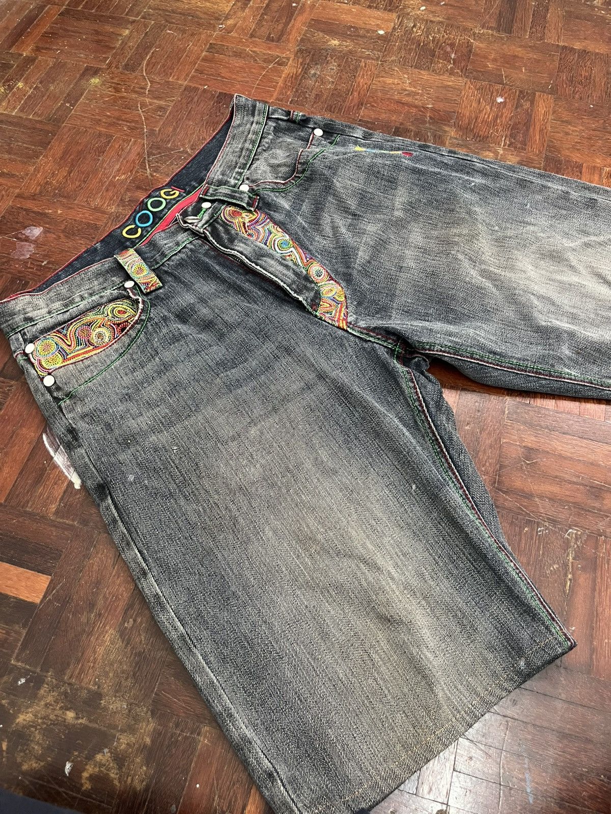Coogi 🔥Coogi Tribal Multicolour Embroidered Cropped Jeans Size US 35 - 4 Thumbnail