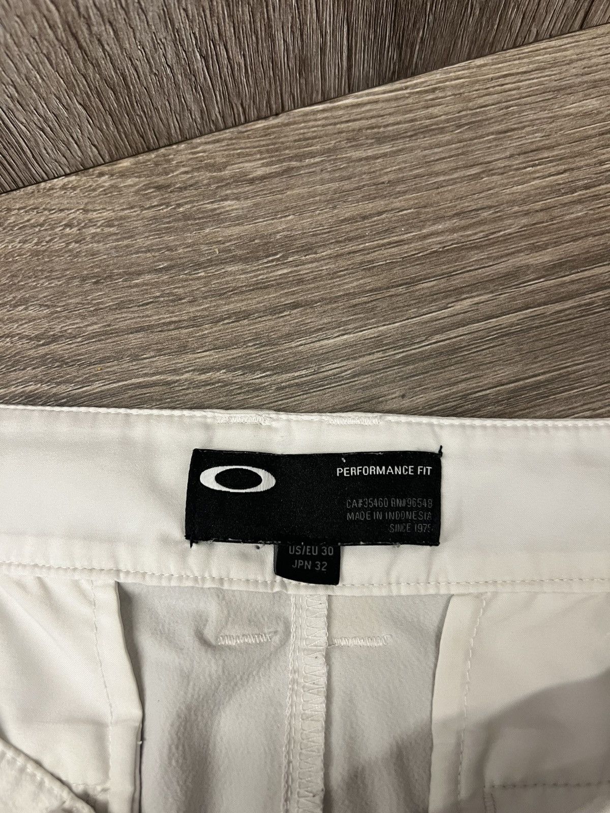 Oakley Oakley white shorts Men’s Size US 32 / EU 48 - 9 Thumbnail