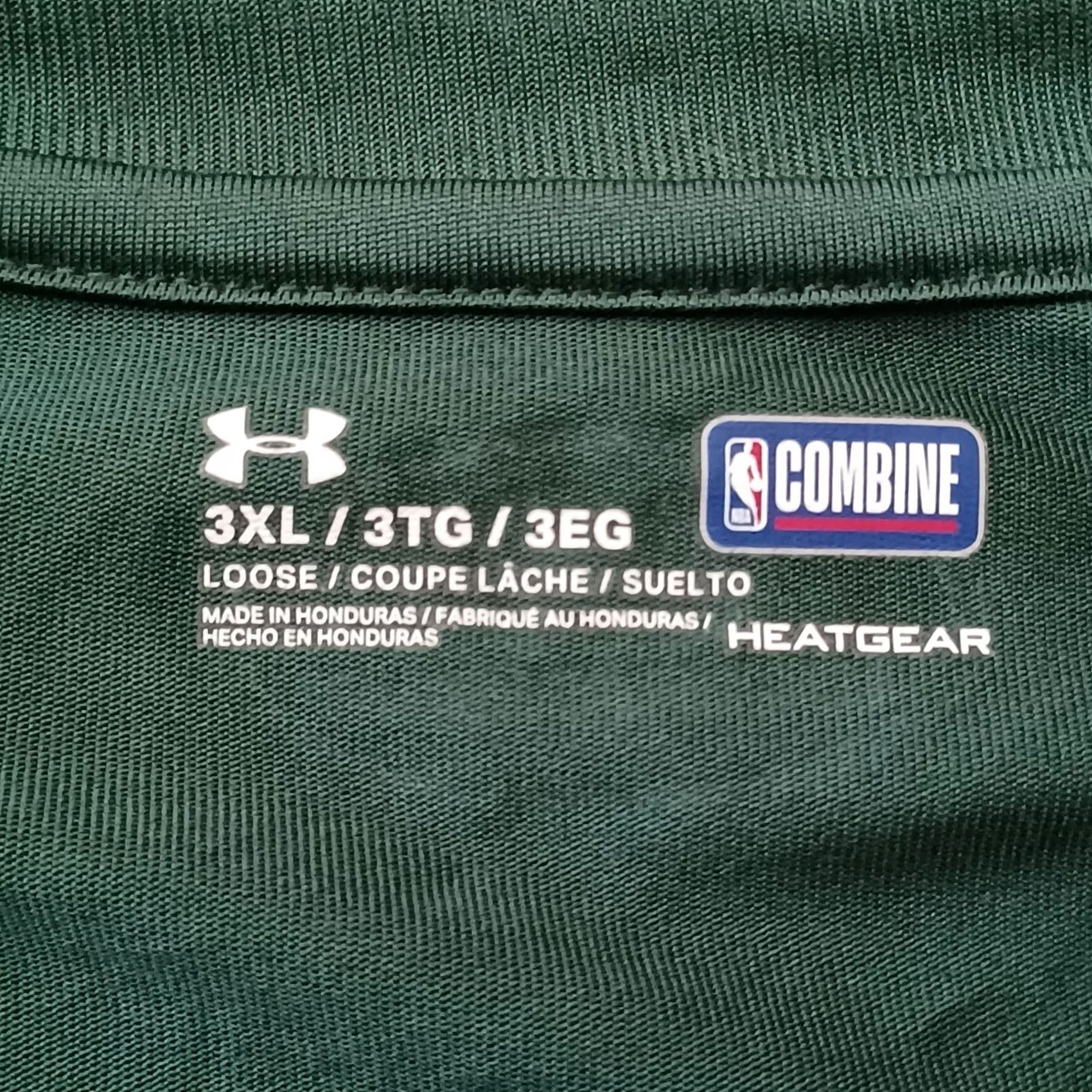 Under Armour Under Armour Milwaukee Bucks T Shirt Mens XXXL 3XL Green HeatGear NBA Crew Neck Short Sleeve Shirt Mens Green NBA HeatGear Logo Size US XXL / EU 58 / 5 - 2 Thumbnail