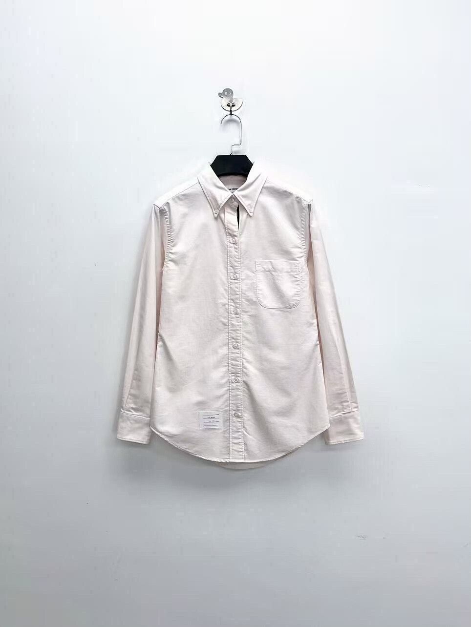 Thom Browne thom browne pink button-up oxford shirt Size US S / EU 44-46 / 1 - 1 Thumbnail