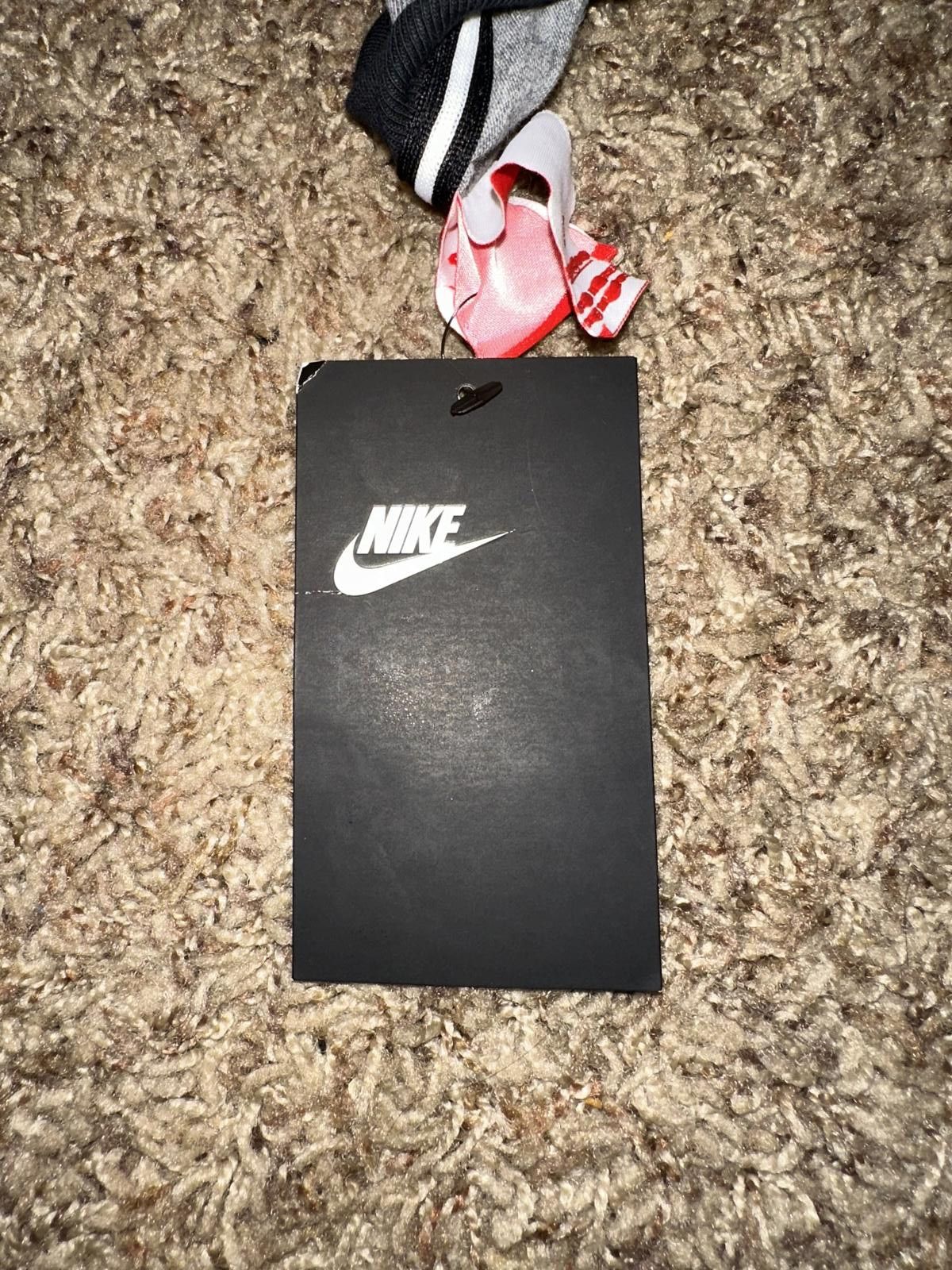 Nike Nike Sportswear Big Kids (Boy’s) Air Short Sleeve T-Shirt Size US S / EU 44-46 / 1 - 9 Thumbnail