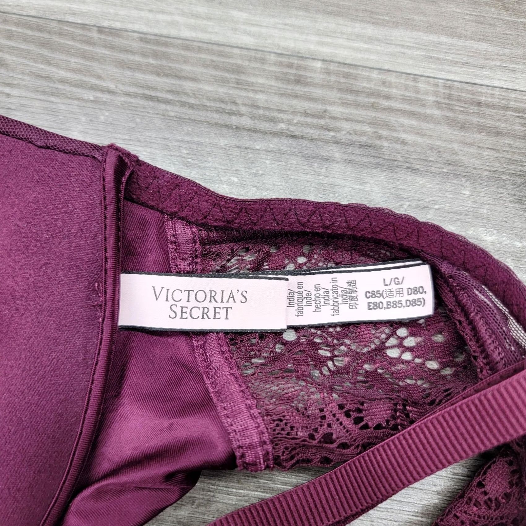 Victoria's Secret Victoria's Secret Bra Womens L Purple Push Up Lace Underwire Padded Floral Size ONE SIZE - 4 Thumbnail