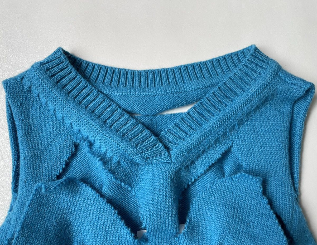 Maison Margiela A/W 18 Sample Cut Out Sweater Vest Size S / US 4 / IT 40 - 6 Thumbnail