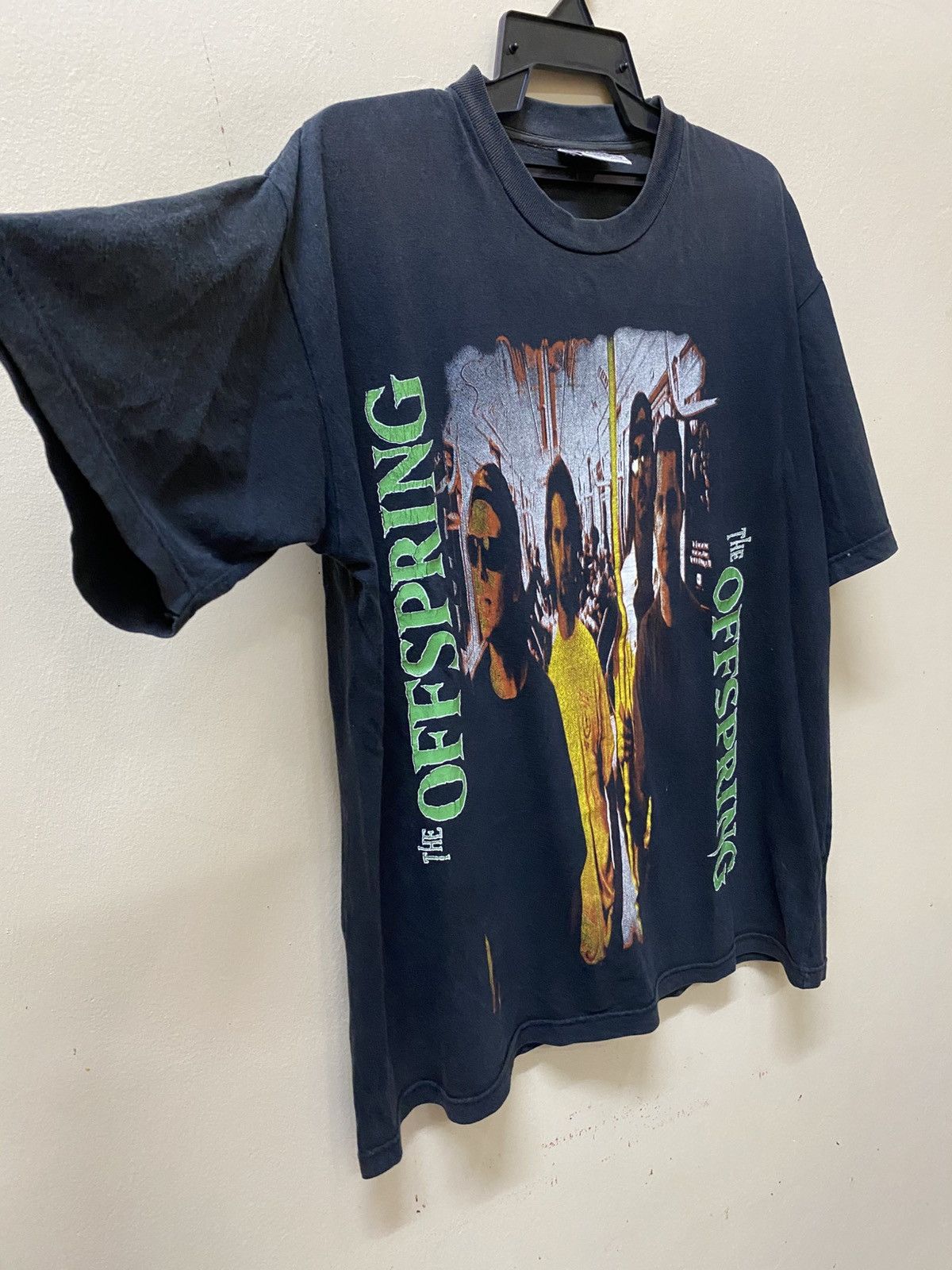 Band Tees × Vintage RARE Vintage Offspring Smash Band Punk Tshirt Size US L / EU 52-54 / 3 - 3 Thumbnail