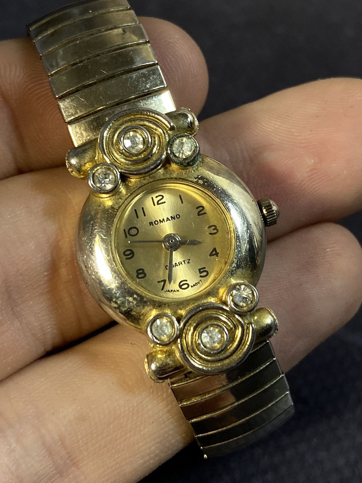 Japanese Brand Elegant Gold Tone Rhinestone Watch Japanese Brand ✨ Size ONE SIZE - 7 Thumbnail