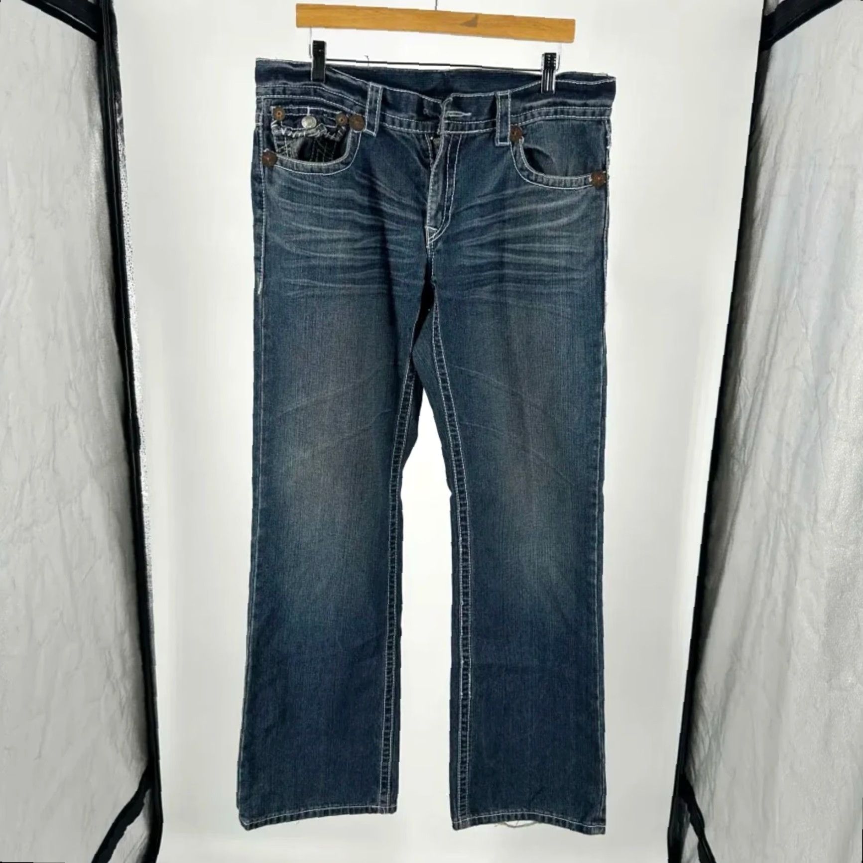 True Religion VINTAGE True Religion Bootcut Denim Jeans Men 36x34 Blue Inseam 34 Regular Size 36 Size US 36 / EU 52 - 5 Thumbnail