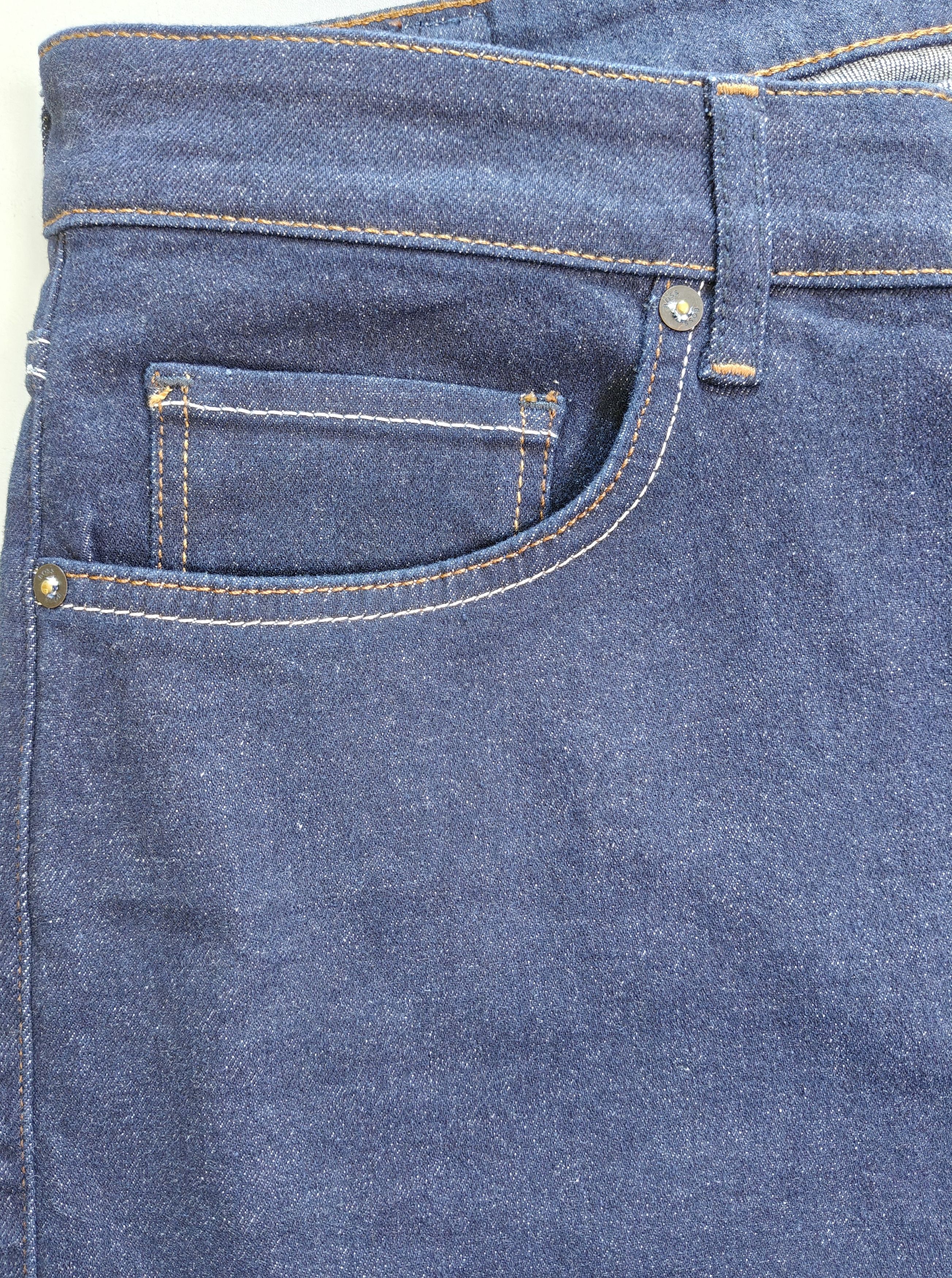 Hugo Boss HUGO BOSS Regular fit Men's Jeans Free Shipping T/6133 Size US 36 / EU 52 - 11 Thumbnail
