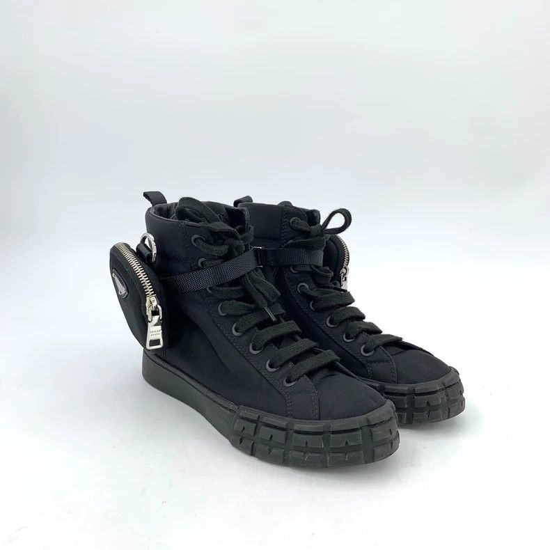 Prada Prada Black triangle pocket lacing casual flat high-top sh Size US 7 / IT 37 - 2 Thumbnail