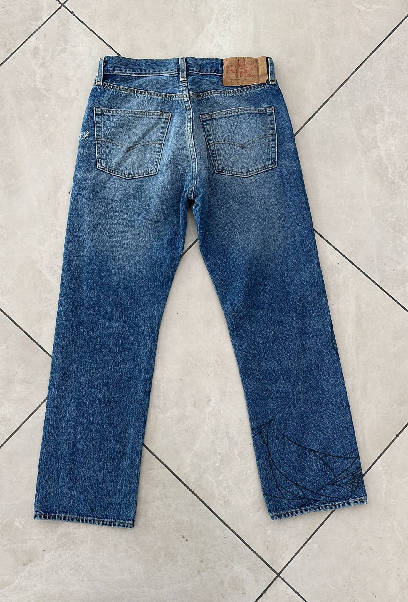 Levi's Vintage Clothing LVC Levi's Vintage Clothing 1984 501XX Tangled Web Jeans Size US 31 - 2 Thumbnail