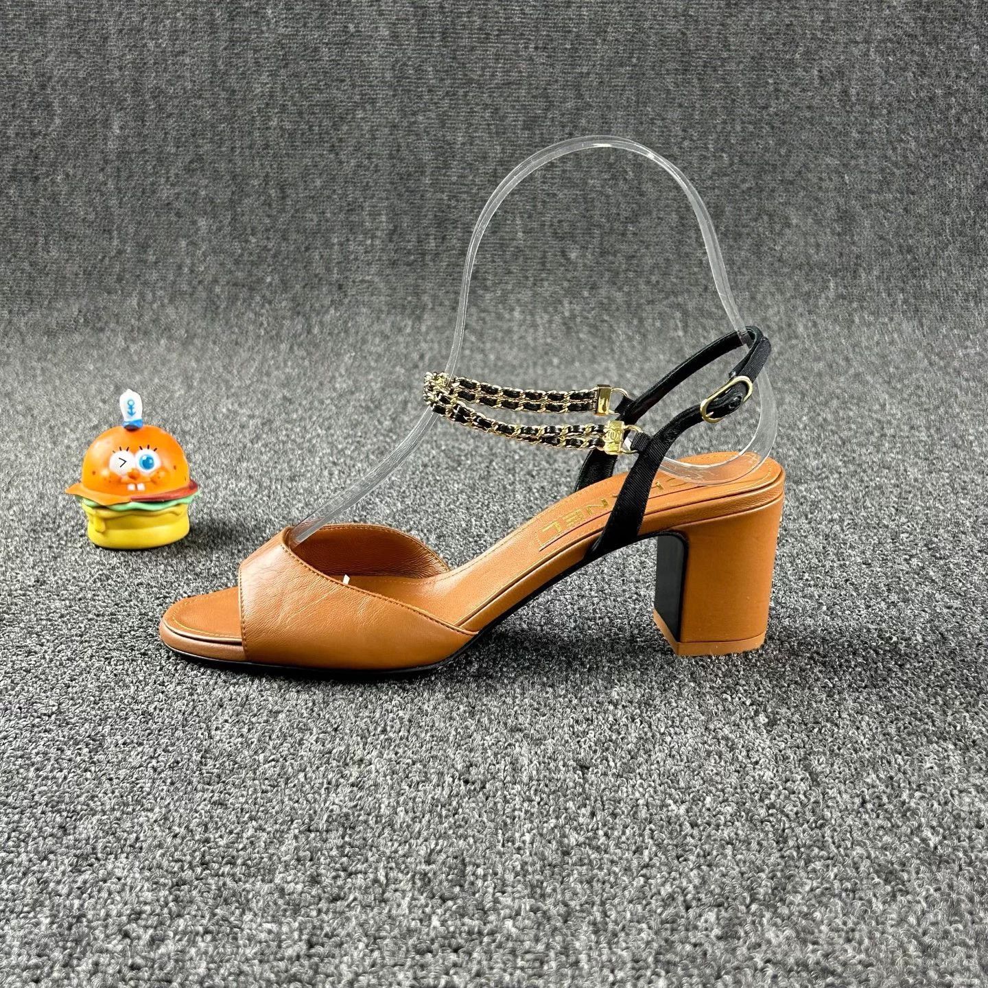 Chanel Chanel Women's Brown Chunky Heel Sandals 35.5 Size US 4.5 / IT 34.5 - 3 Thumbnail