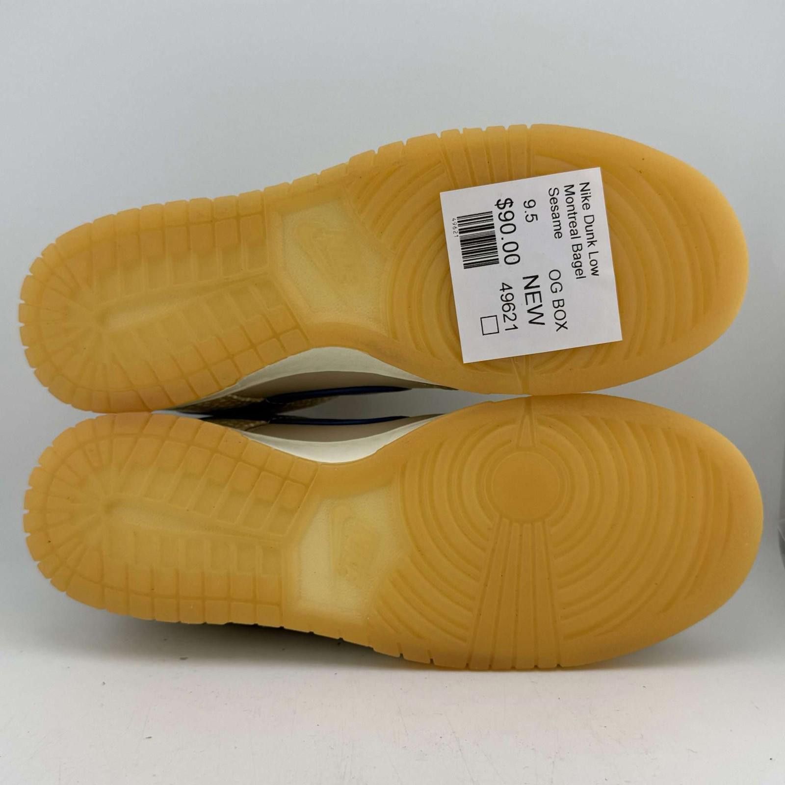 Nike Nike Dunk Low Montreal Bagel Sesame 9.5 New DZ4853-200 Size US 9.5 / EU 42-43 - 6 Thumbnail