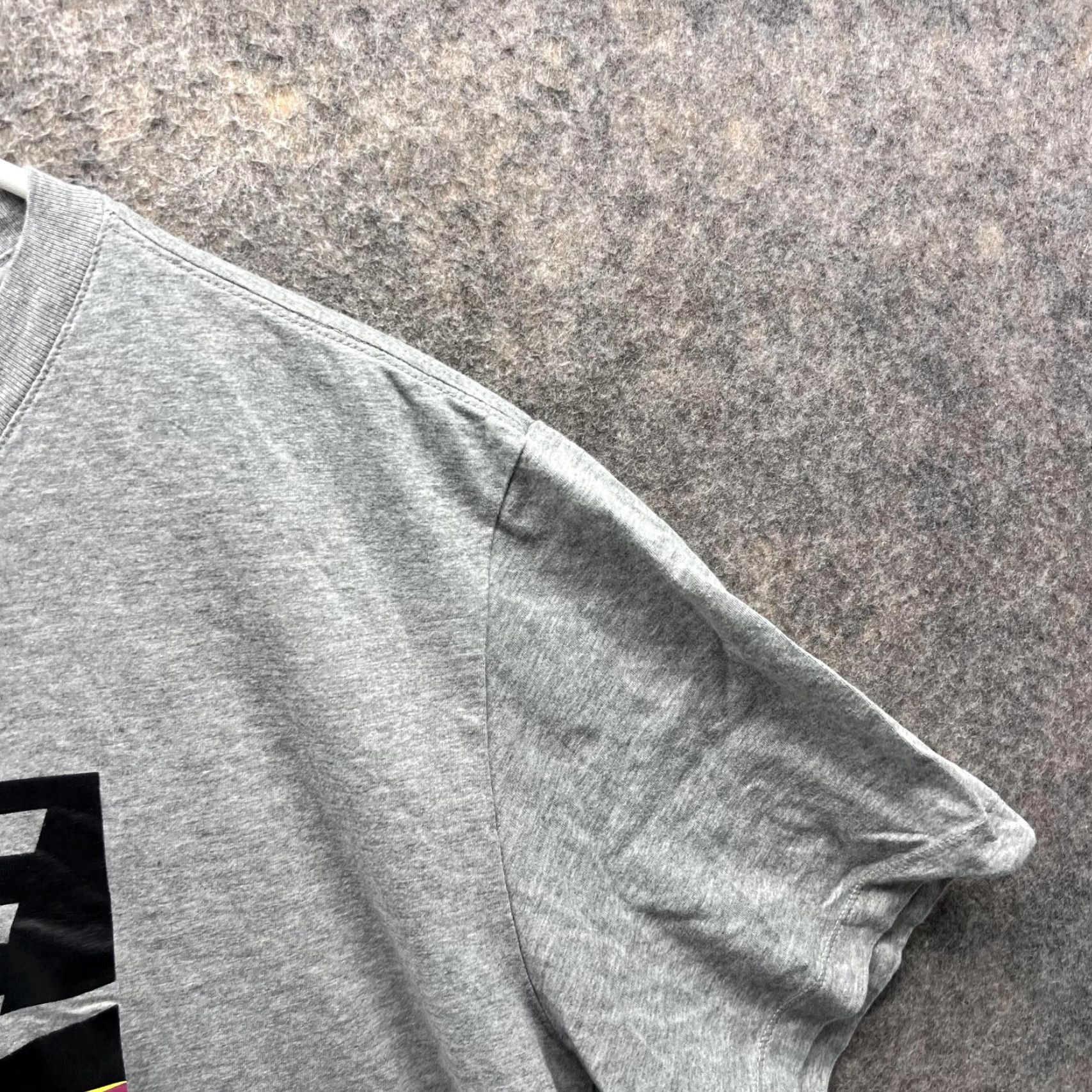Nike VINTAGE Nike Shirt Men XXL Adult Heather Gray Box Logo Crewneck Cotton Swoosh Spell Out Size US XXL / EU 58 / 5 - 5 Thumbnail