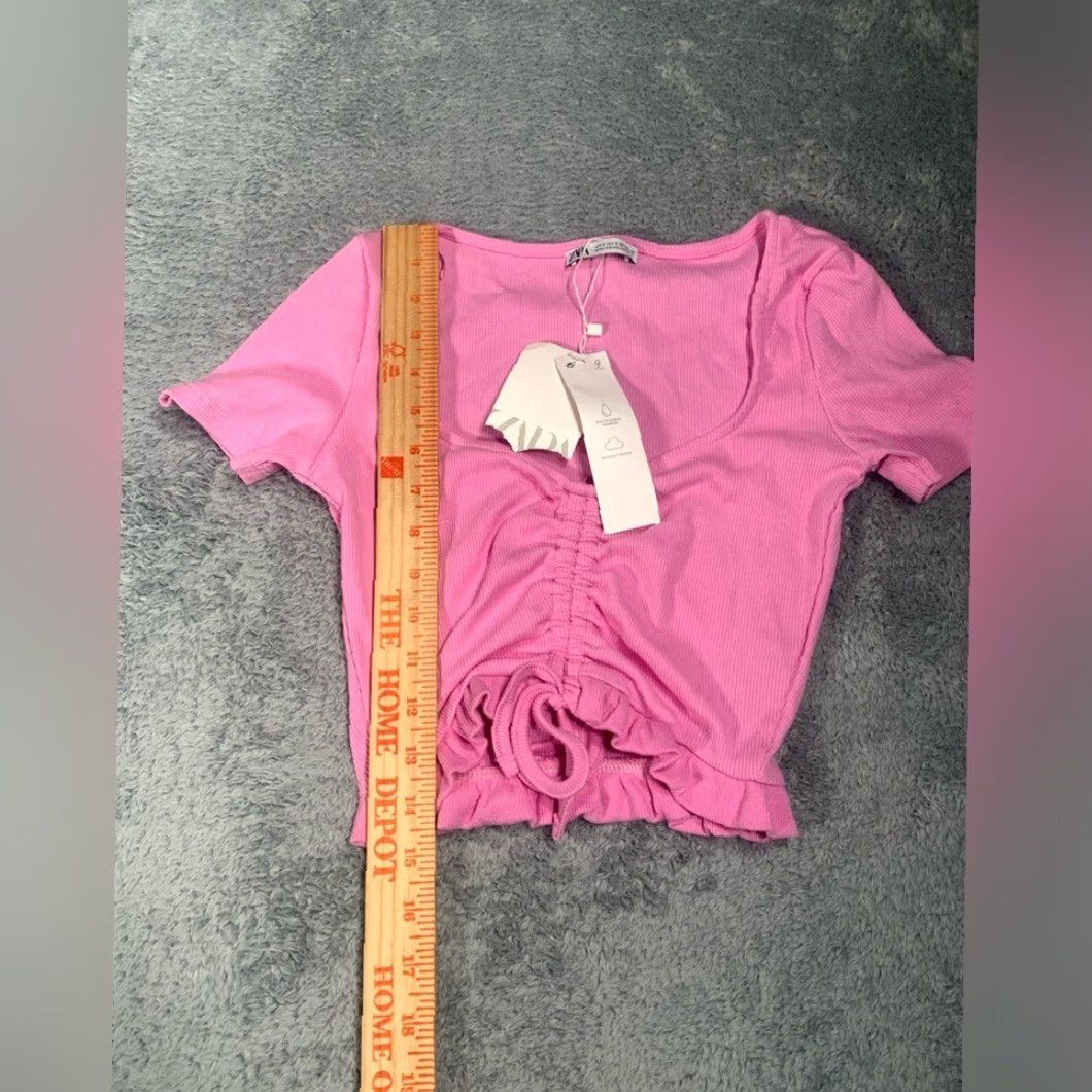 Zara Zara Pink Ruched Crop Top S Tank Tee NWT Women Small Pink Ruched Crop Top Tank Tee S Womens NWT Zara Pink Ruched Crop Top S Tank Tee Size S / US 4 / IT 40 - 7 Thumbnail