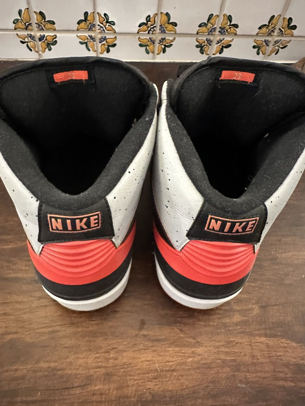 Nike Jordan 2 Size US 10.5 / EU 43-44 - 4 Thumbnail