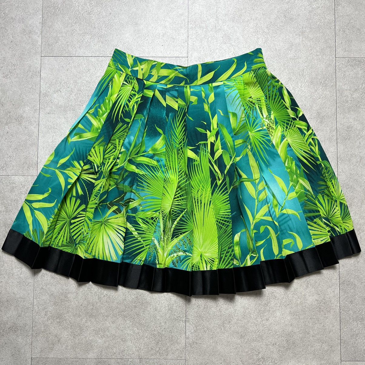 Versace Versace Leaf Silk Mini Skirt Size 25" / US 0 / IT 36 - 2 Thumbnail