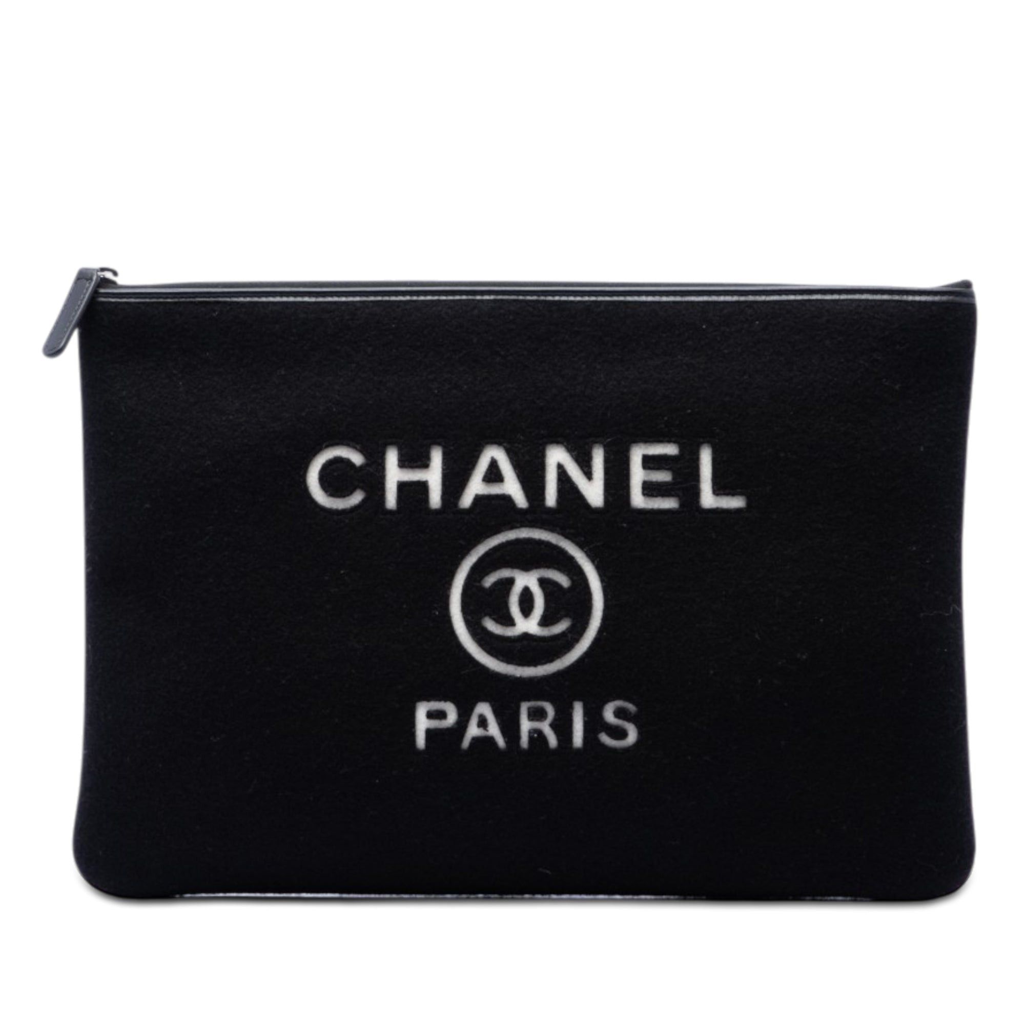 Chanel Large Wool Felt Deauville O Case Clutch Size ONE SIZE - 1 Thumbnail