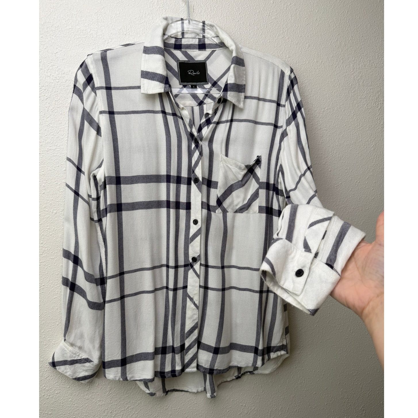 Rails Rails White Navy Plaid Button Down Shirt Long Sleeve Women S Size S / US 4 / IT 40 - 2 Thumbnail