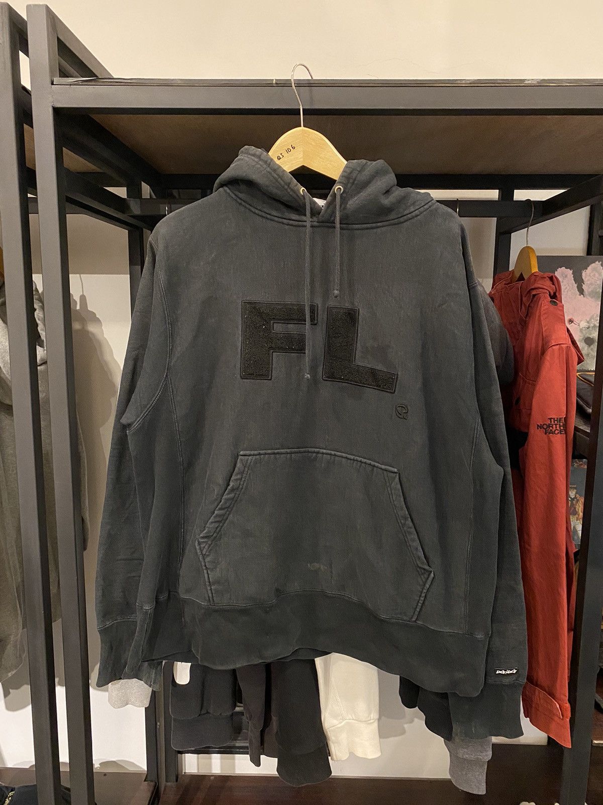 Futura × Japanese Brand 90’s Futura Laboratories Sun Faded Hoodie Size US L / EU 52-54 / 3 - 1 Thumbnail