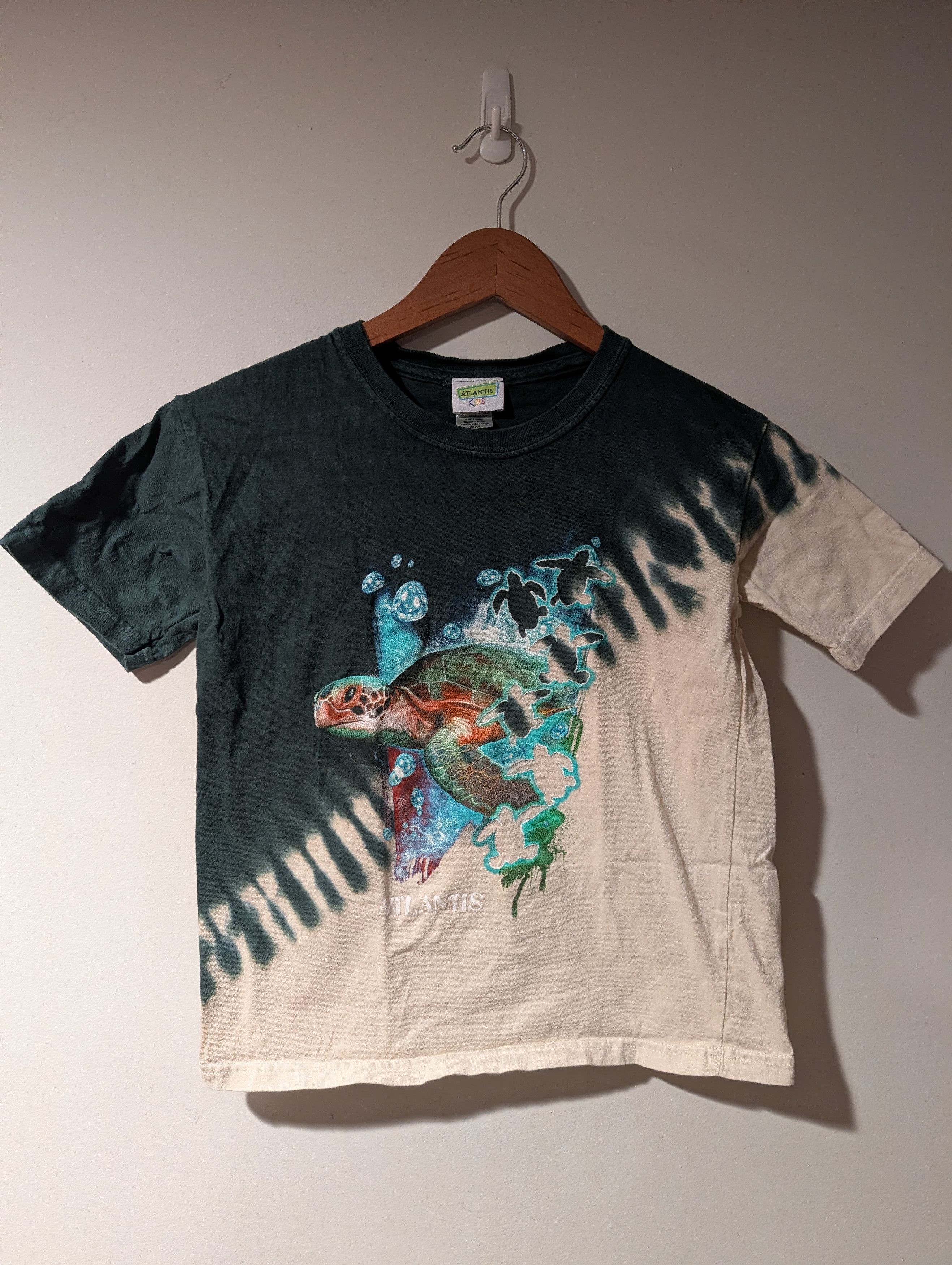 Arts & Science VTG Atlantis Kids Sea Turtle Tie Dye Split T-Shirt Youth Size US S / EU 44-46 / 1 - 1 Thumbnail