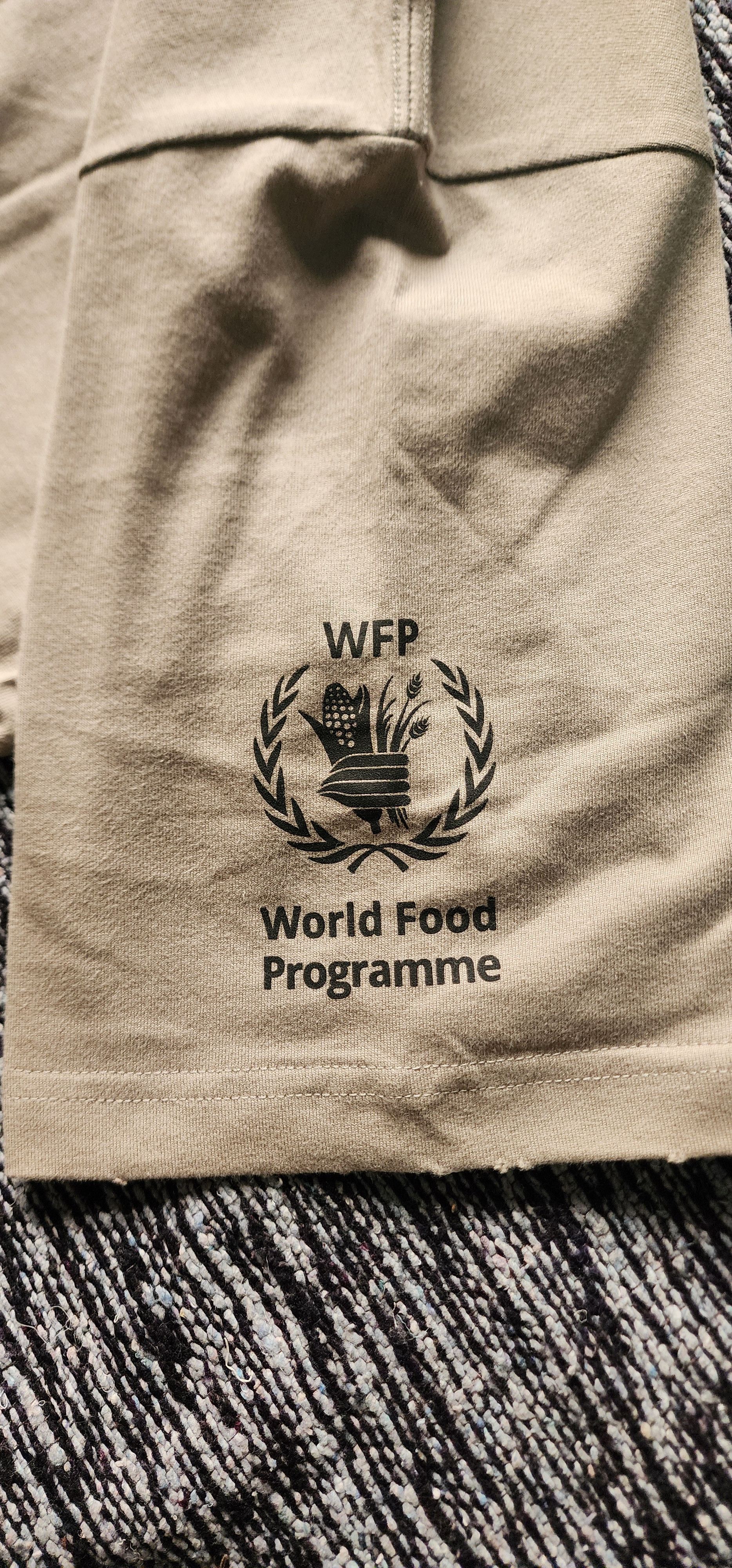 Balenciaga Balenciaga × World Food Programme T-shirt Size US XS / EU 42 / 0 - 5 Thumbnail