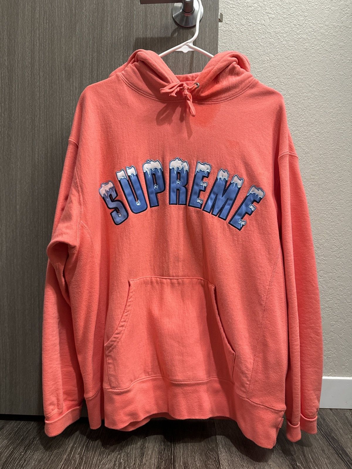 Supreme Supreme Icy Arc Hooded Sweatshirt (Bright Coral