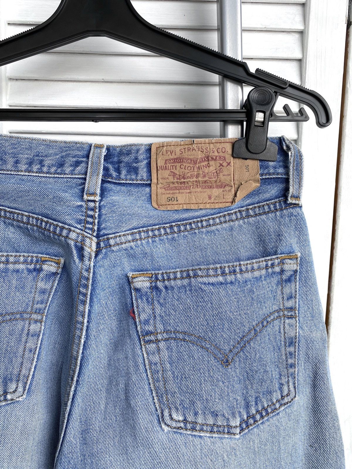 Levi's Vintage Levis 501 Light Wash Blue Denim Slim Jeans Pants USA Size US 29 - 10 Thumbnail