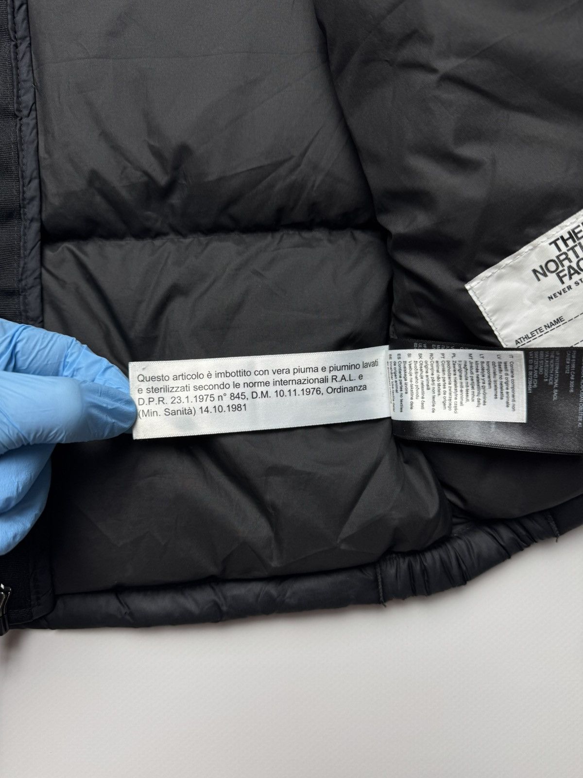 The North Face The North Face Kids Black Puffer Jacket - Size 6T Size US XXS / EU 40 - 5 Thumbnail