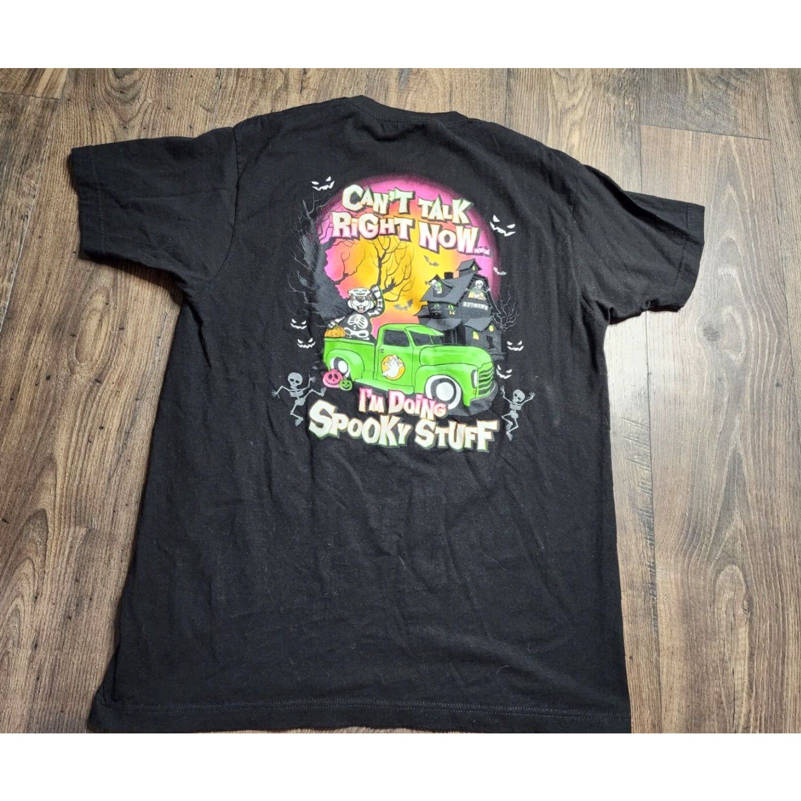 Vintage Bucees Mens T-Shirt Halloween 2022 Can’t Talk Now Doing Spooky Stuff Beaver Black L Shirt Mens Size US L / EU 52-54 / 3 - 2 Thumbnail
