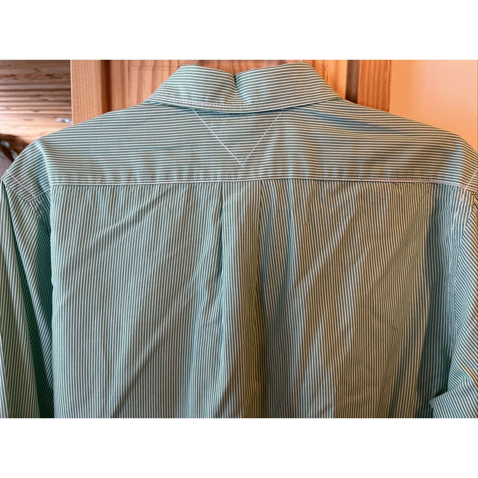 Tommy Hilfiger Tommy Hilfiger Men’s S Green Striped Trim Fit cotton Shirt Size US S / EU 44-46 / 1 - 14 Thumbnail