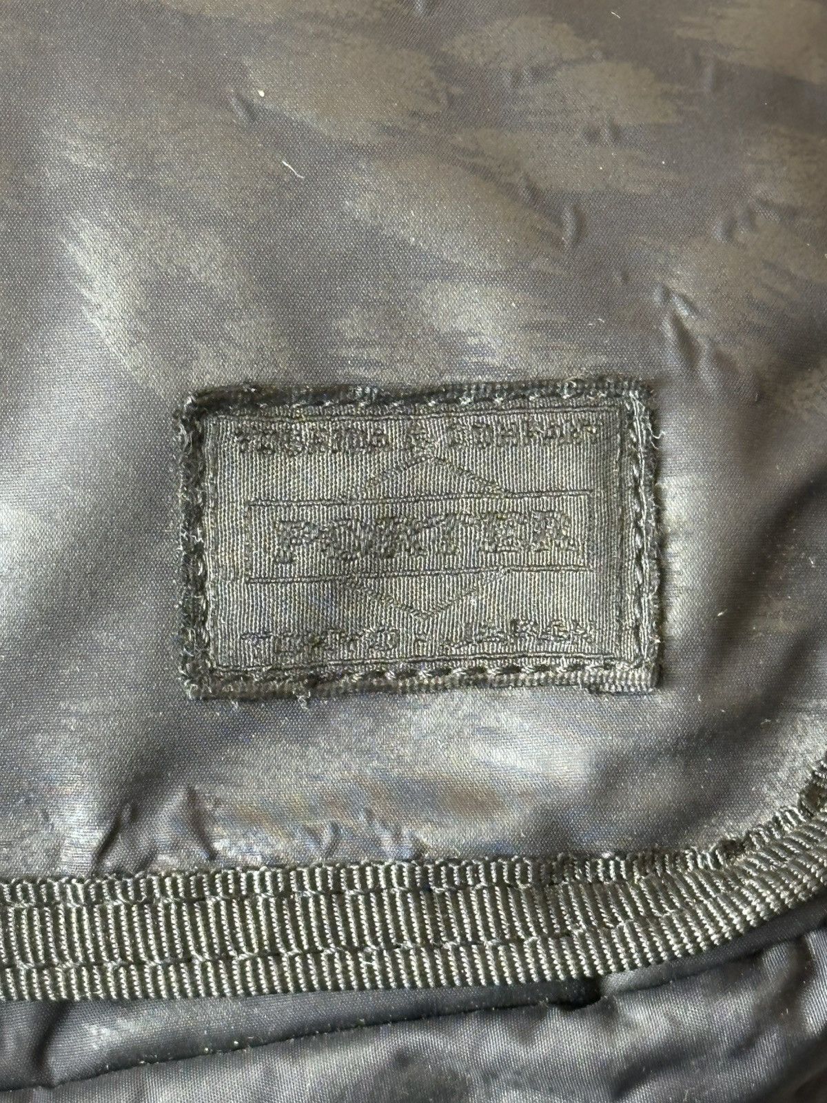 Porter Porter messenger bag with a wrinkled nylon. Size ONE SIZE - 17 Thumbnail