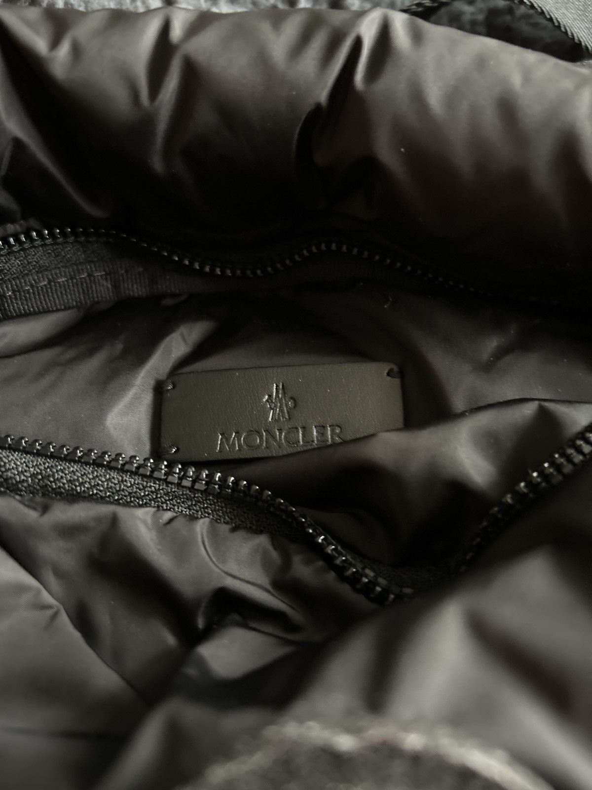 Moncler Moncler Logo Patch Black Belt Bag Size ONE SIZE - 3 Thumbnail