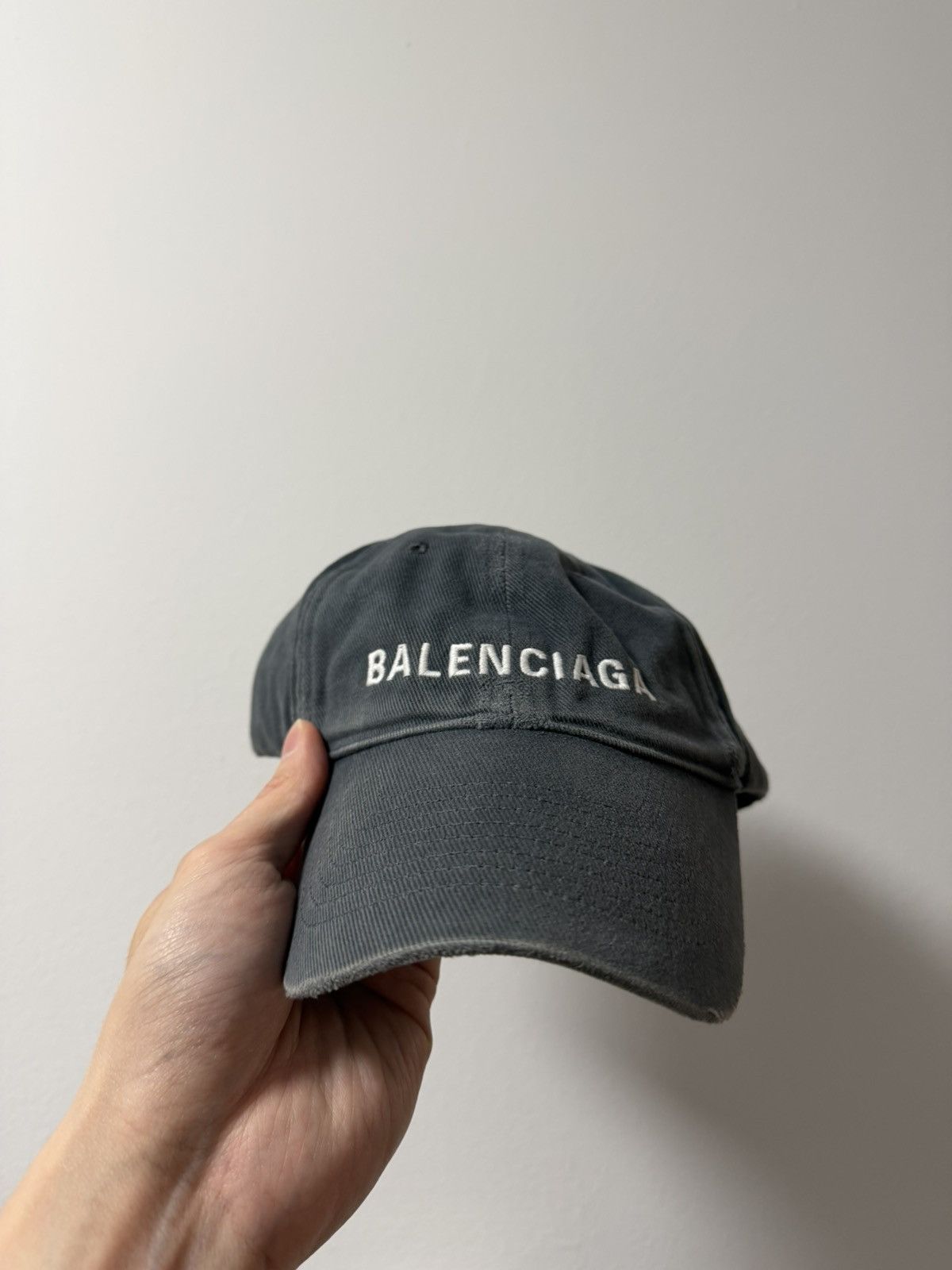 Balenciaga Balenciaga Classic Script Hat Size ONE SIZE - 1 Thumbnail