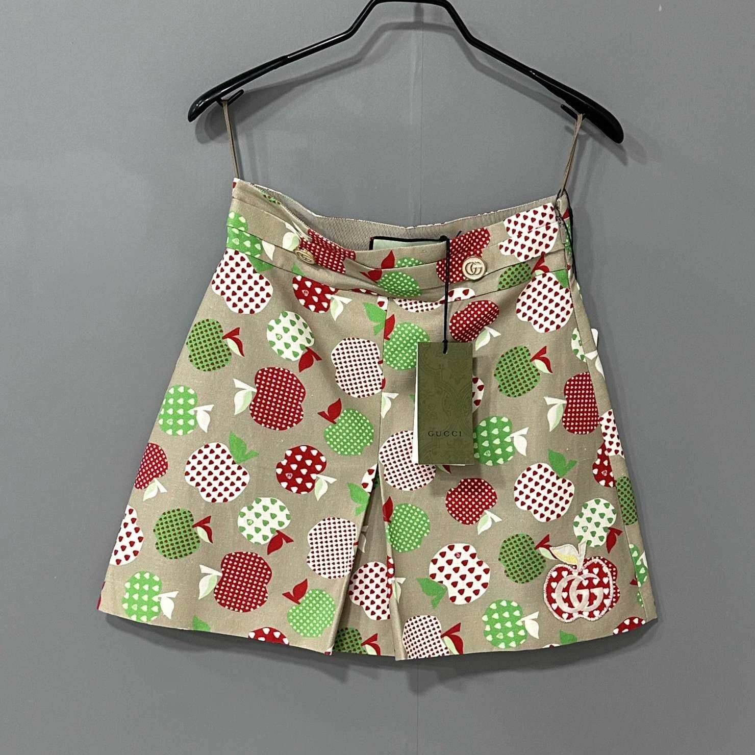 Gucci Gucci Skirt 28 Women Size 26" / US 2 / IT 38 - 1 Thumbnail