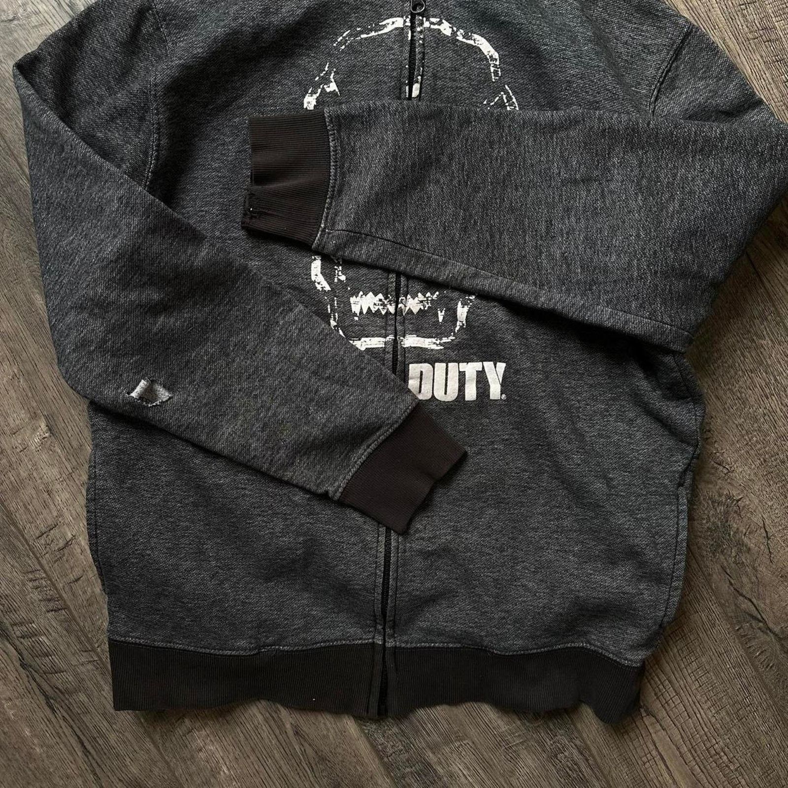 Vintage Vintage Y2K Call Of Duty Black Ops 3 Skull Hoodie Zip Up Size US S / EU 44-46 / 1 - 4 Thumbnail