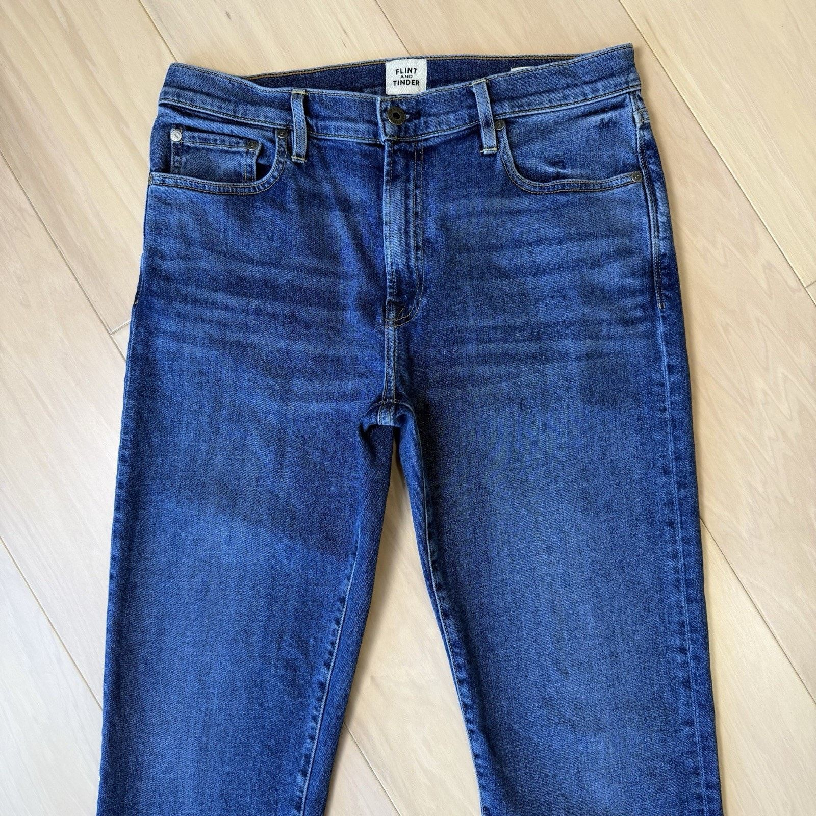 Flint And Tinder Flint and Tinder Straight Jeans 32 Medium Wash Made in USA Size US 32 / EU 48 - 3 Thumbnail