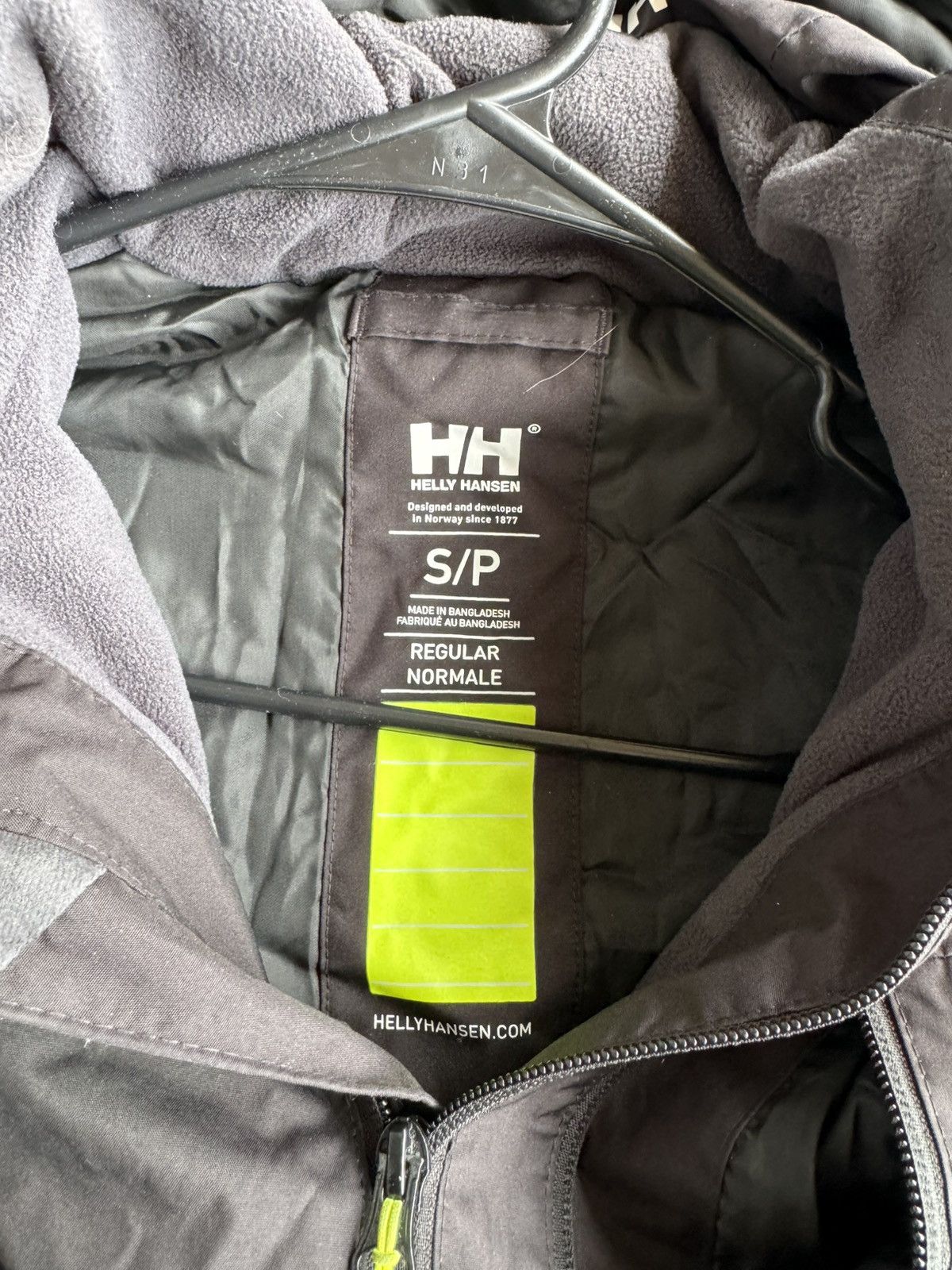 Helly Hansen Helly Hansen - black windbreaker jacket (USED) Size US S / EU 44-46 / 1 - 3 Thumbnail
