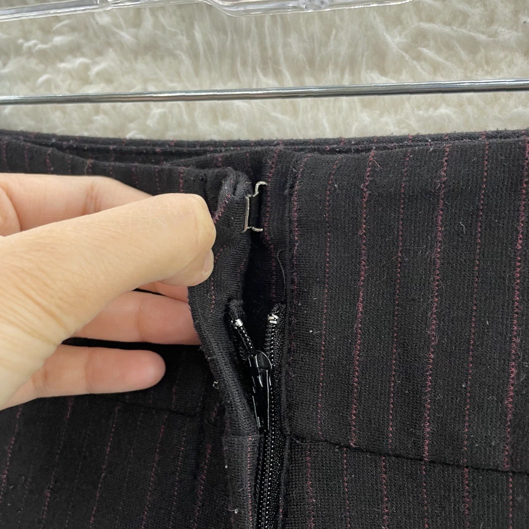 Vintage VINTAGE Y2K Trousers Pants 12 30 Black Pinstripe Wide Flare Leg Corpcore Office Size 34" / US 12 / IT 48 - 5 Thumbnail