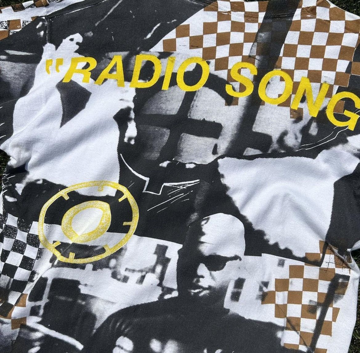 Fruit Of The Loom × R.E.M. × Vintage Vintage 1992 R.E.M Radio Song Promo Tee XL Size US XL / EU 56 / 4 - 4 Thumbnail