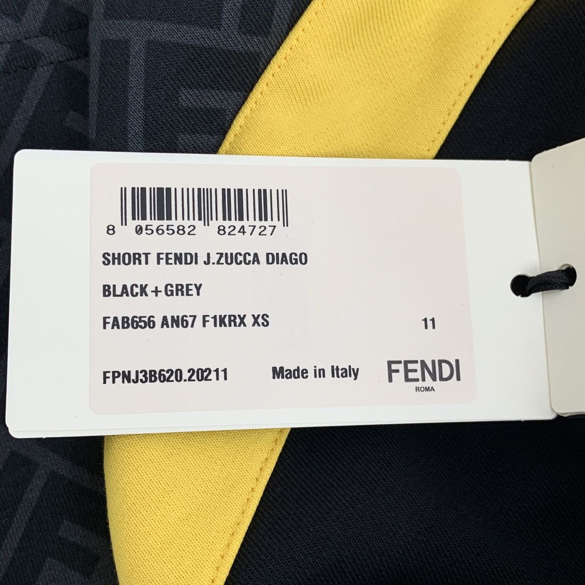 Fendi Fendi Black Logo Letter Spliced Casual Shorts K26WX Size US 30 / EU 46 - 8 Thumbnail
