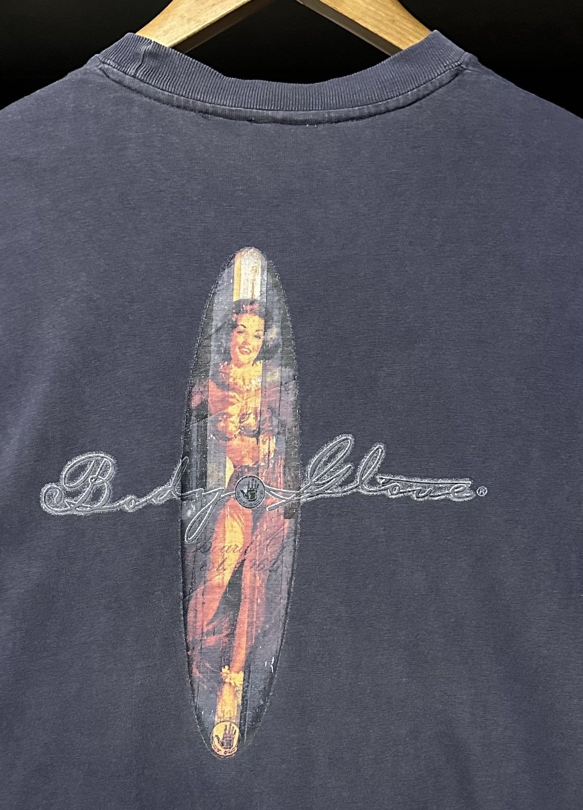 Body Glove Vintage Body Glove Nekad Girl Sun Faded Tee Size US M / EU 48-50 / 2 - 1 Thumbnail