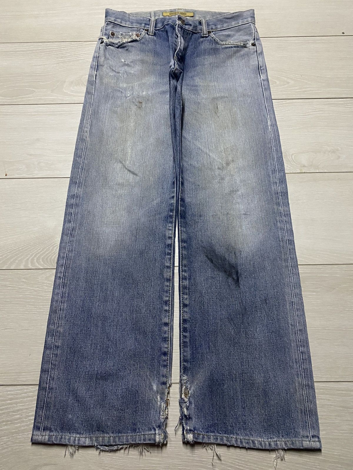 Uniqlo Vintage Japanese Brand Uniqlo S002 Light Wash Jeans Size US 30 / EU 46 - 1 Thumbnail