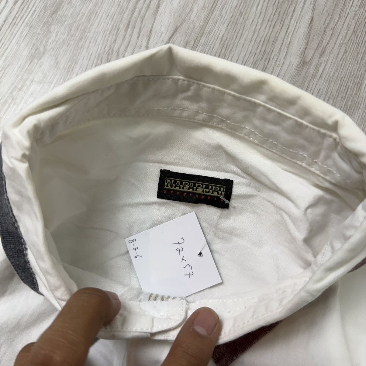 Napapijri NAPAPIJRI gamar white button shirt Size US L / EU 52-54 / 3 - 5 Thumbnail