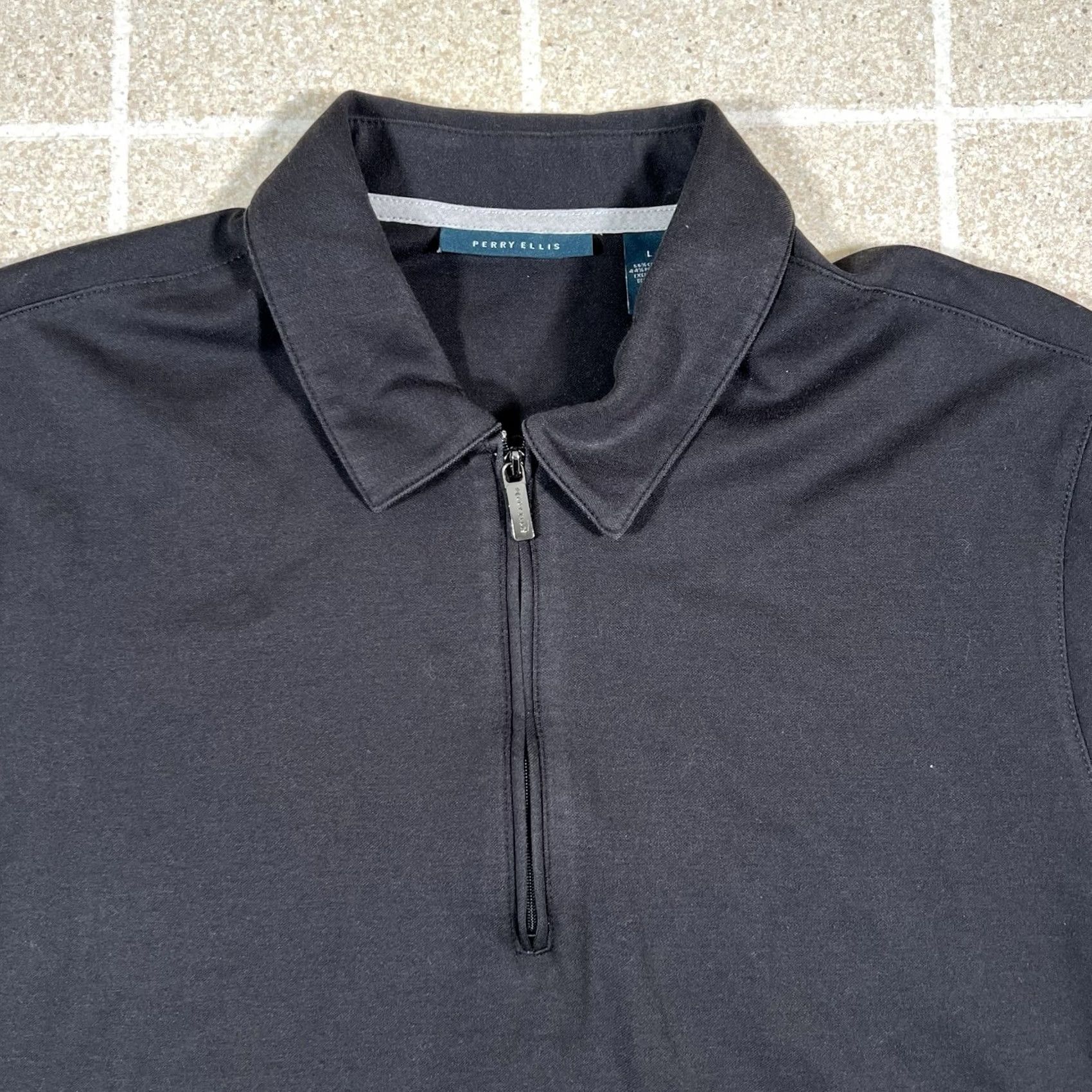Perry Ellis Perry Ellis Polo Shirt Men Size L Black Stretch Quarter 1/4 Zip Shirt Size US L / EU 52-54 / 3 - 2 Thumbnail