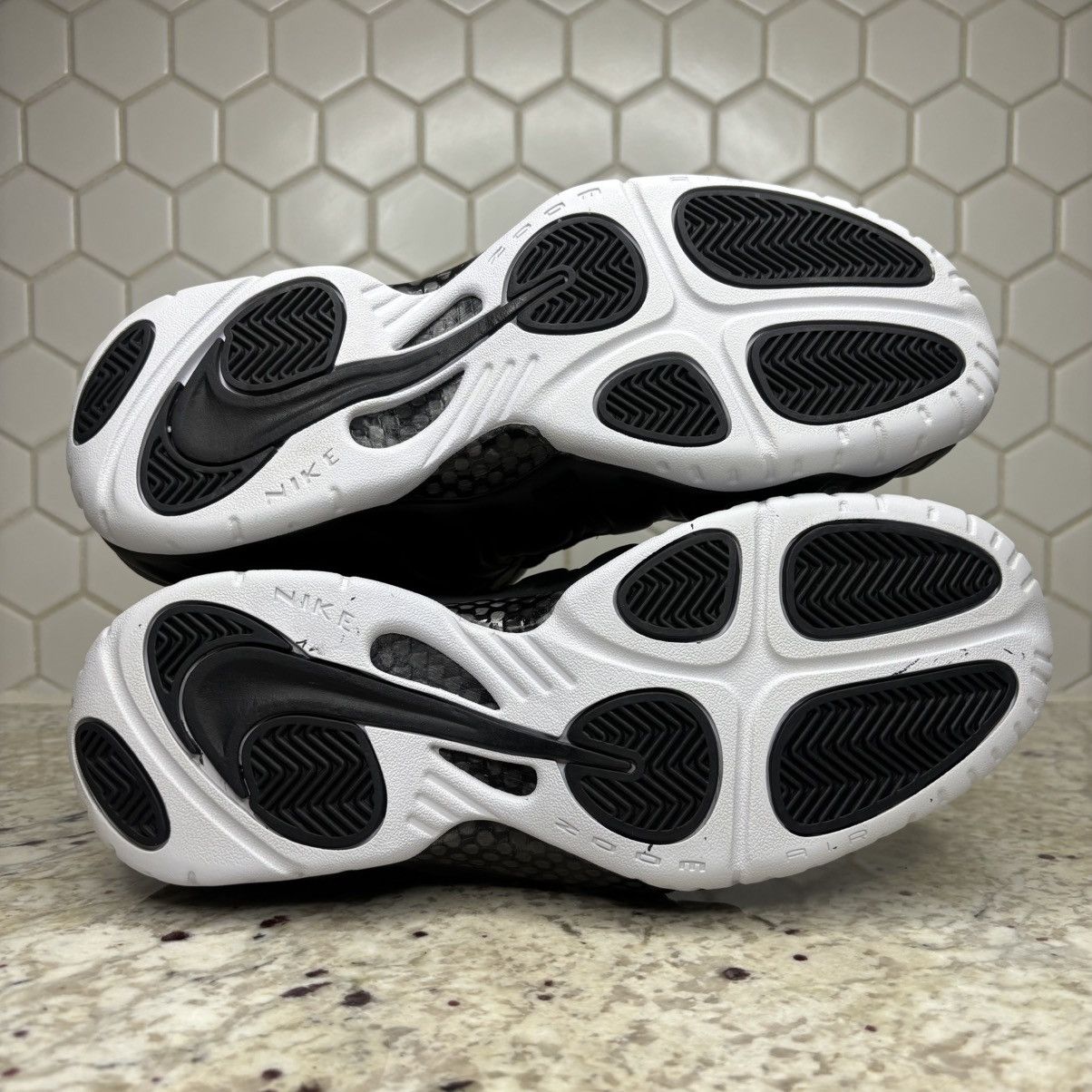 Nike Size 9.5 - Nike Foamposite Pro 2016 Dr. Doom CLEAN OG ALL Size US 9.5 / EU 42-43 - 13 Thumbnail