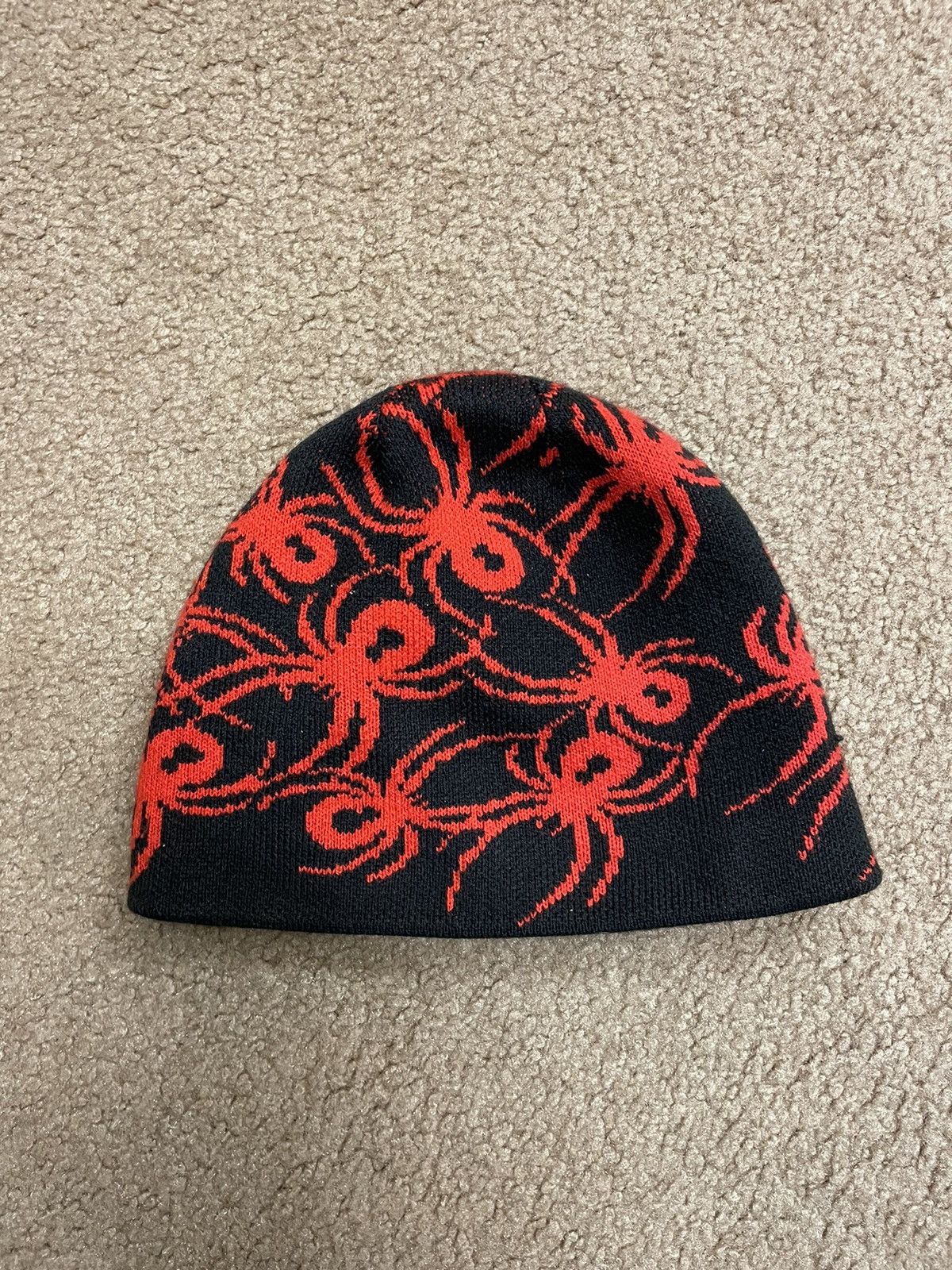 帽子 00s vintage spyder design beanie y2k Vintage Brand New Y2K Grey & Black Spider Spiderweb Beanie