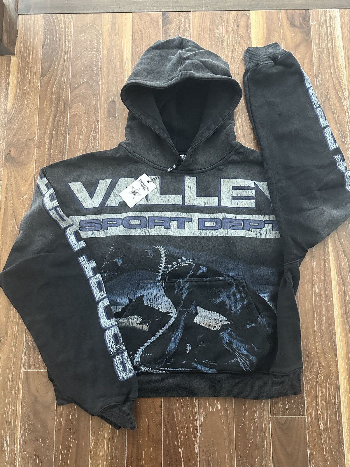 Vale Vale watchdog pullover hoodie Size US XL / EU 56 / 4 - 1 Thumbnail