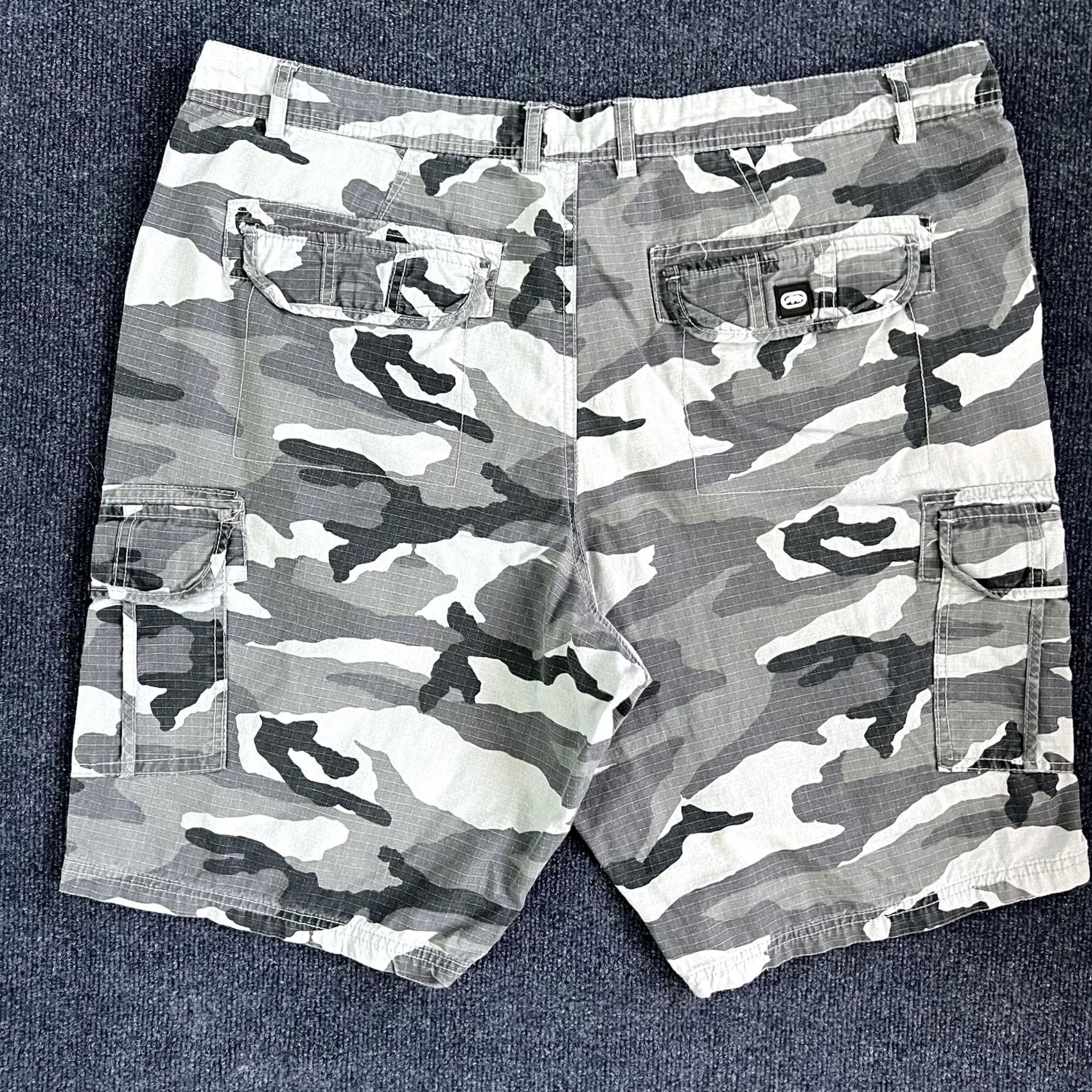 Ecko Unltd. Y2K Ecko Unltd Mens Cargo Shorts Gray Camo Ripstop Army Casual Cotton 42 Inseam 11 Front Flat Front Pockets Vintage No Mens Size US 42 / EU 58 - 5 Thumbnail