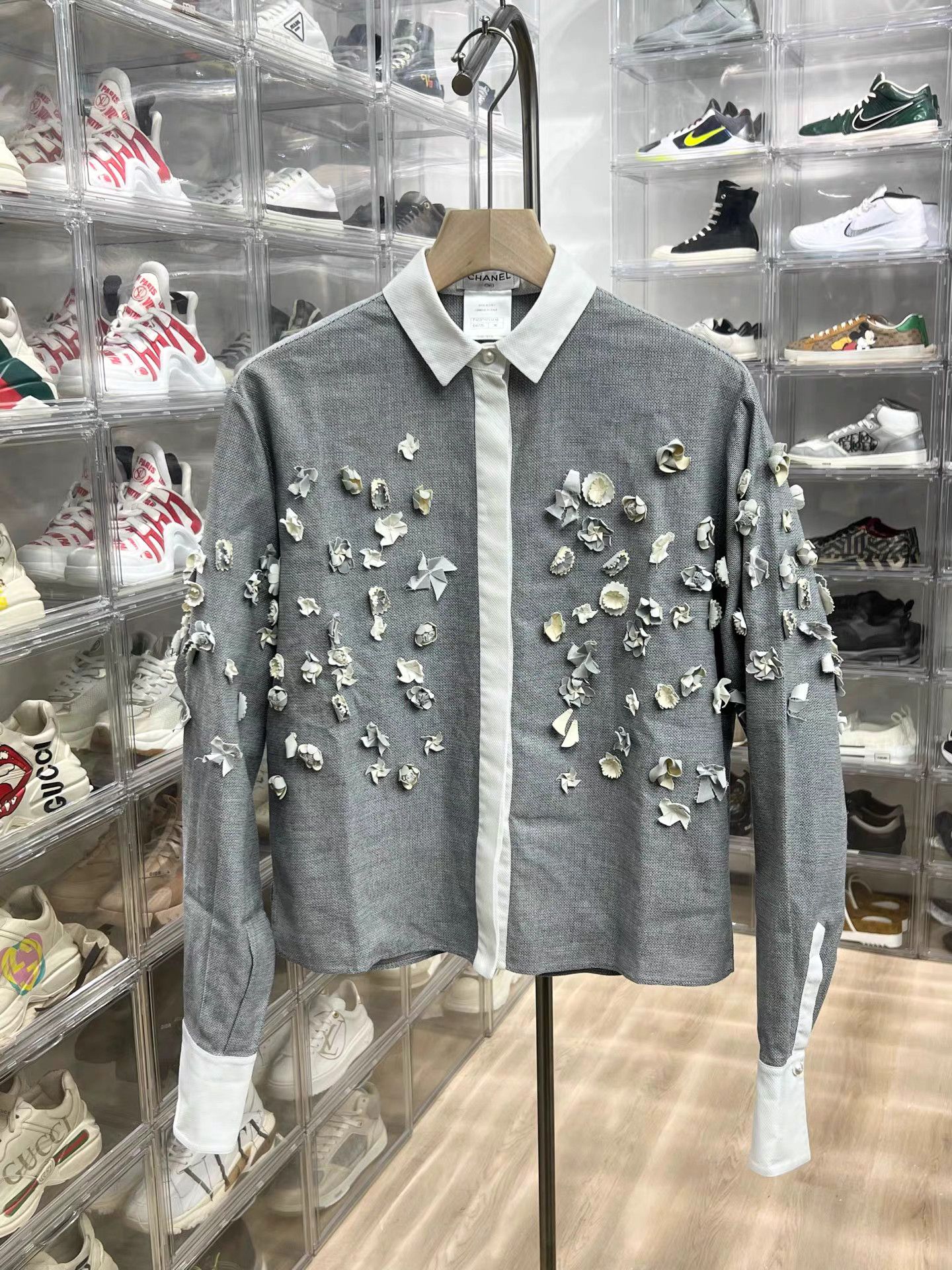 Chanel Chanel Three-Dimensional Windmill Flower Shirt K15 Size XS / US 0-2 / IT 36-38 - 1 Thumbnail